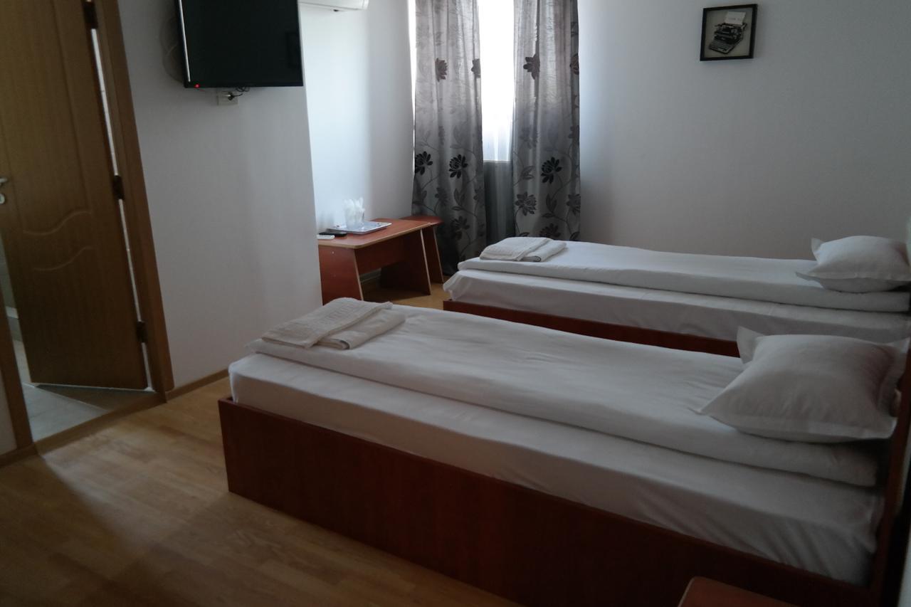 Motel Valentina Ion Roată Exterior foto